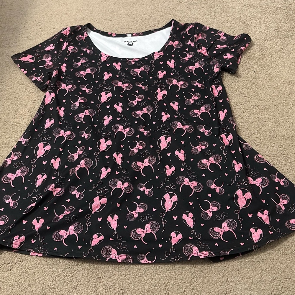 Disney Minnie Mouse Pretty In Pink Flowy Tunic Top